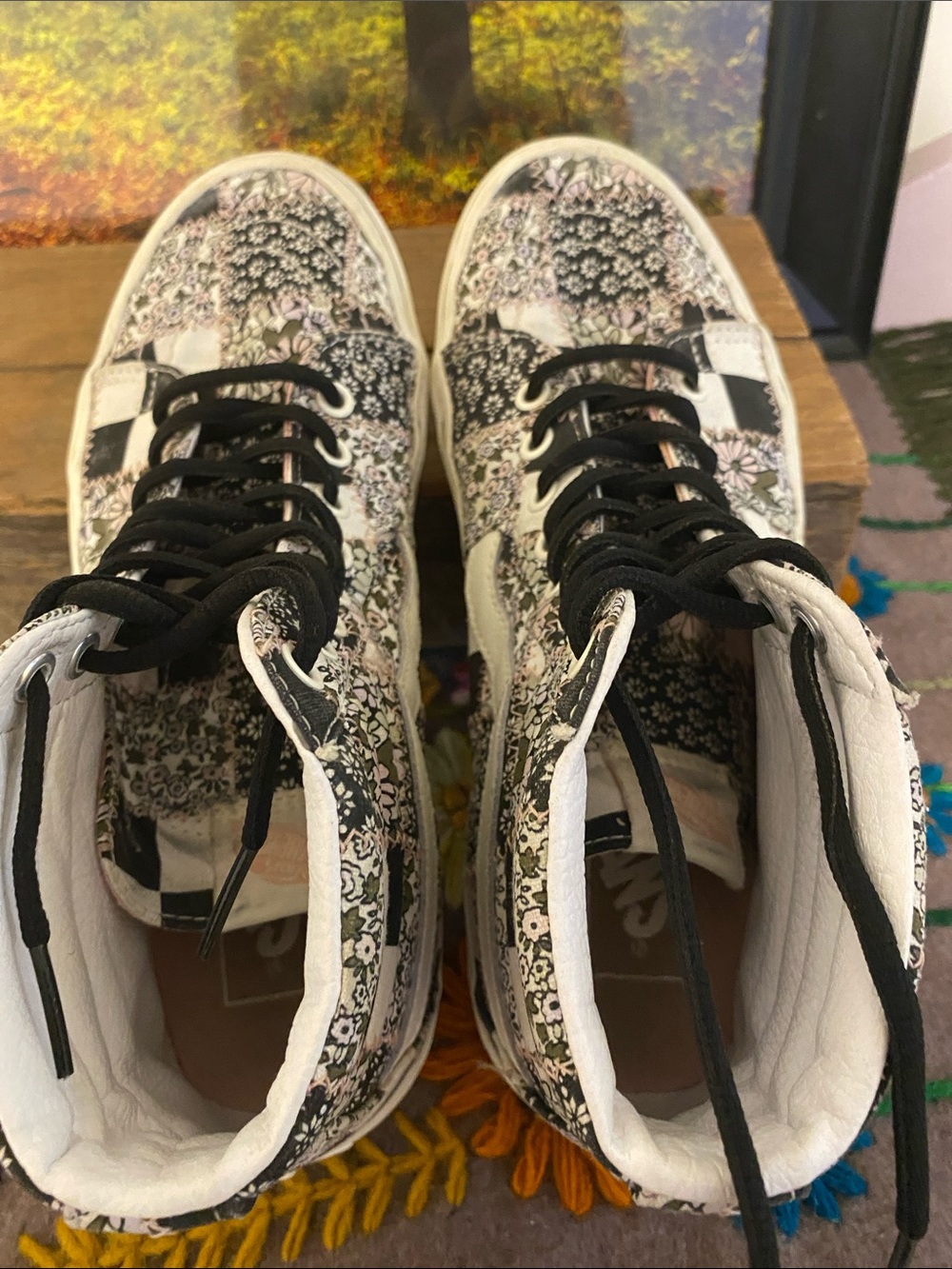 Vans High-Top Floral Sneakers in Black & Pink, has white laces, liked the black - Picture 6 of 9